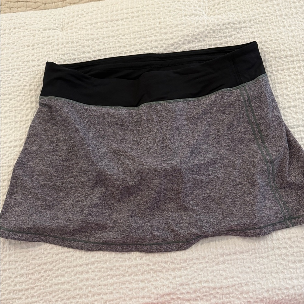 Lululemon Black and Heather Gray Athletic Skirt 10  tennis skort pace rival